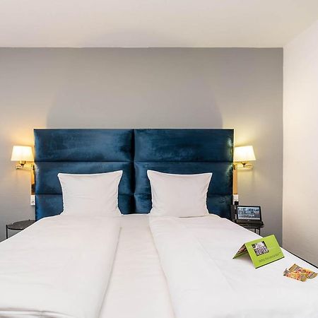 Hotel Frechener Hof Екстер'єр фото