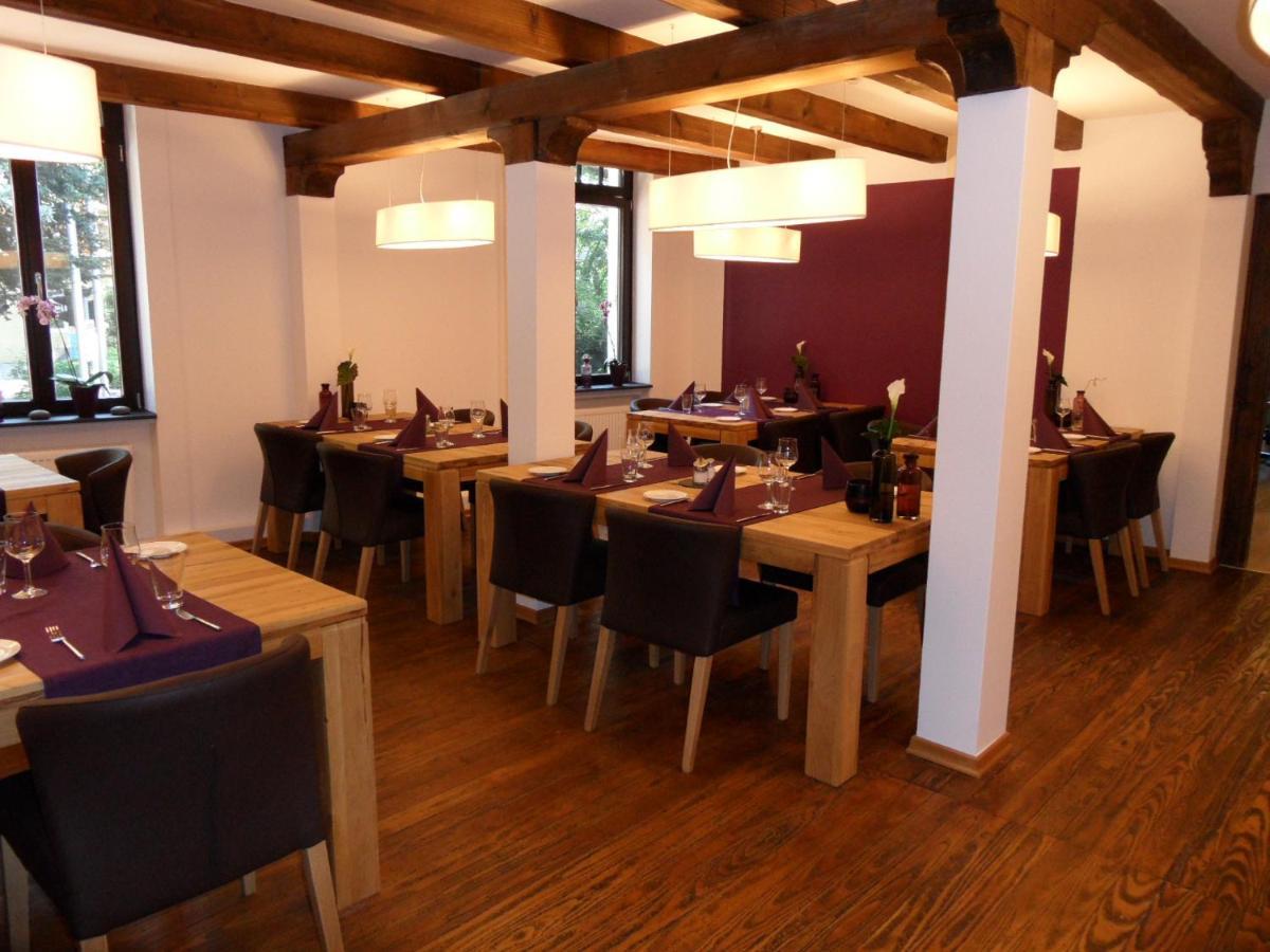 Hotel Frechener Hof Екстер'єр фото