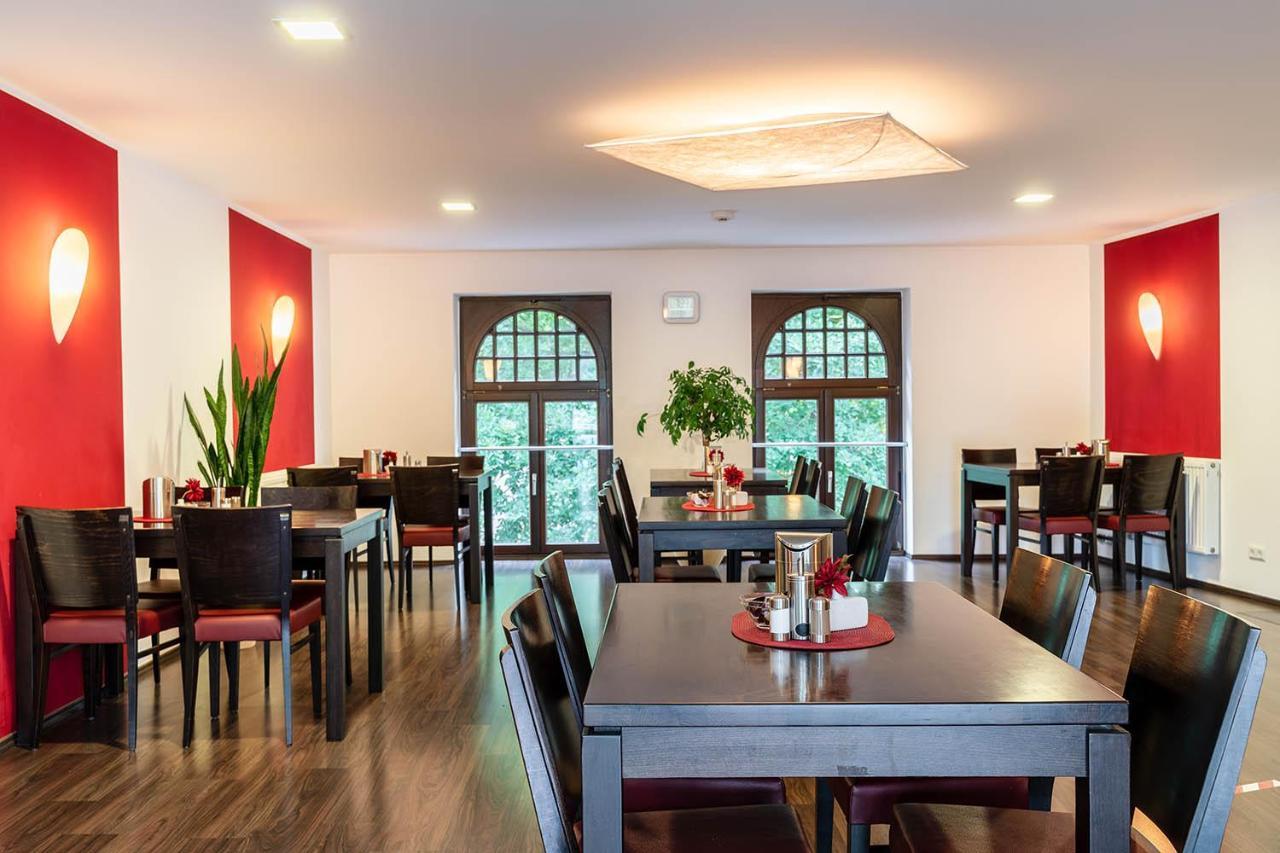 Hotel Frechener Hof Екстер'єр фото