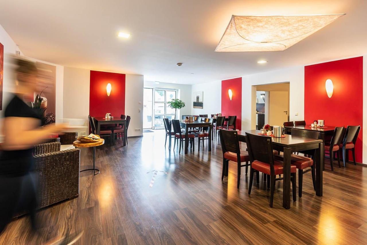 Hotel Frechener Hof Екстер'єр фото