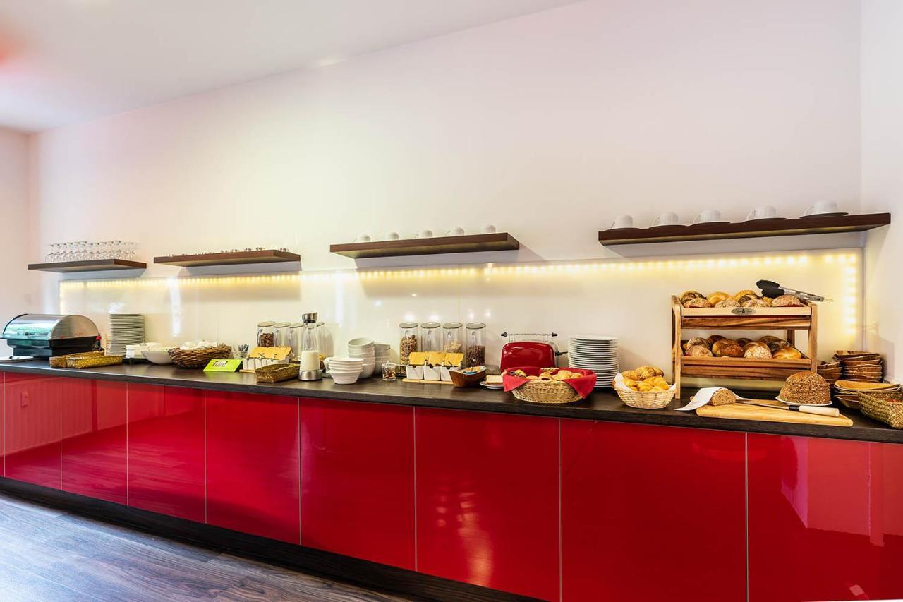 Hotel Frechener Hof Екстер'єр фото