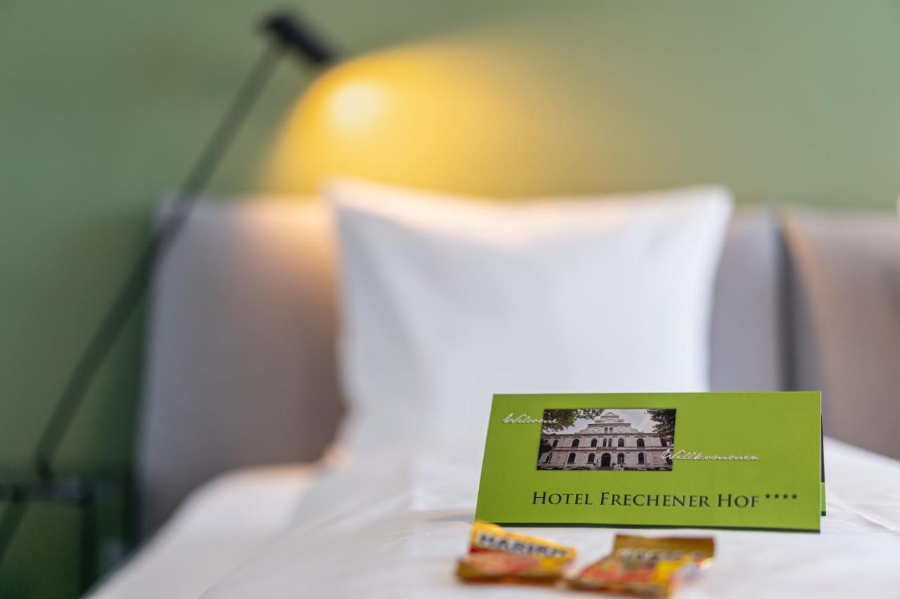 Hotel Frechener Hof Екстер'єр фото