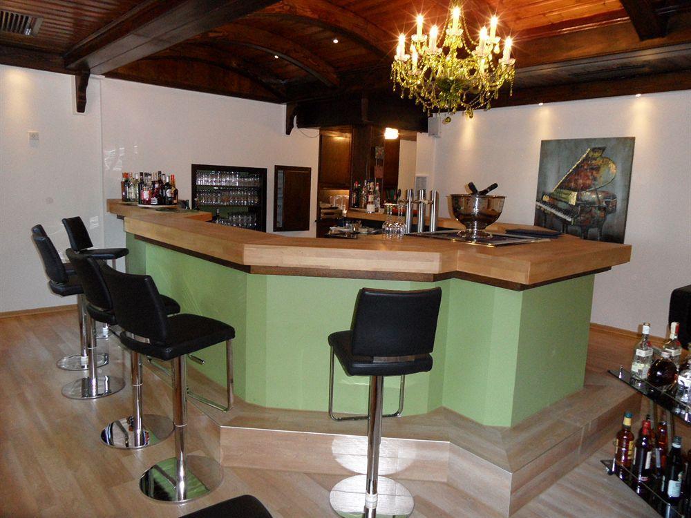 Hotel Frechener Hof Екстер'єр фото